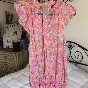 Brand New Rampage floral dressy top and open back